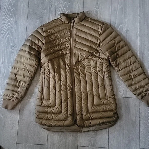 MEC Reversable Down Jacket - Picture 1 of 8